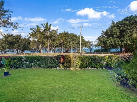 Arcadia Beach Unit 1 - Whitsundays Accommodation 2
