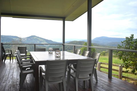Arcadia Views - Whitsundays Accommodation 4