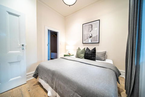 Archer St Heart Of North Adelaide Balcony 65TV - Whitsundays Accommodation 4