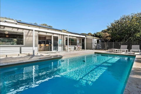 Archies - Private Coastal Sanctuary, Perfect For Familes, Linen Included - Whitsundays Accommodation 0