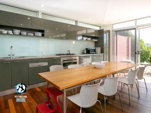 Architect Designed House Nestled In The Dunes - Whitsundays Accommodation 3