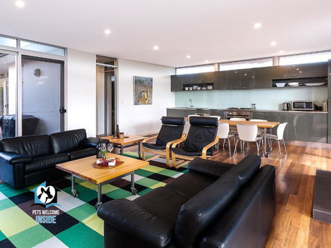 Architect Designed House Nestled In The Dunes - Whitsundays Accommodation 1