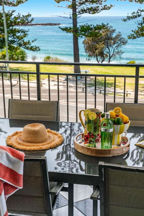 Arcoola 1 - Overlooking Main Beach - Whitsundays Accommodation 2