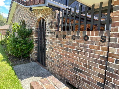 Arcos - Whitsundays Accommodation 0