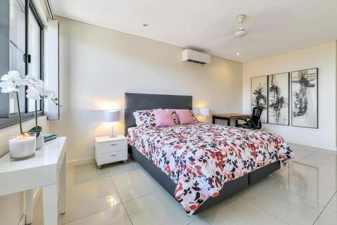 Arguably The Best Location In Darwin City - Whitsundays Accommodation 3
