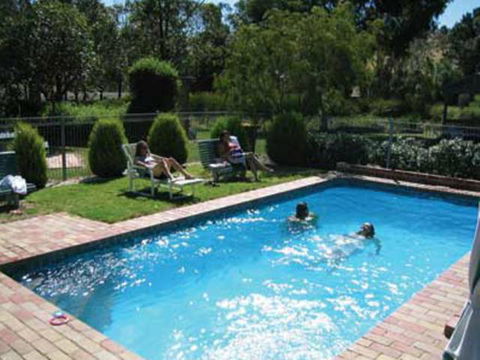 Aristocrat Waurnvale - Whitsundays Accommodation 1