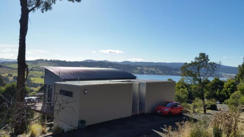 Armalong Winery Chalets - Whitsundays Accommodation 2