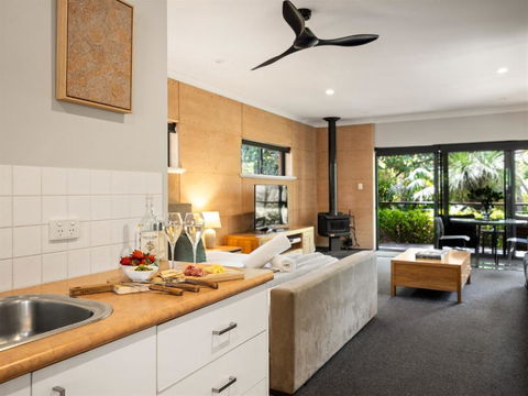 Aroha - Whitsundays Accommodation 3