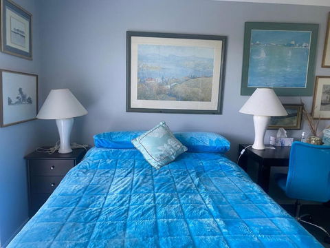 Art House Blue Room - Whitsundays Accommodation 2