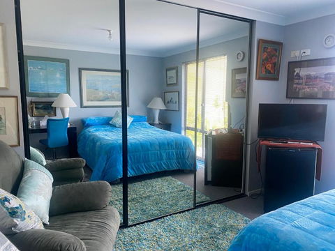 Art House Blue Room - Whitsundays Accommodation 0