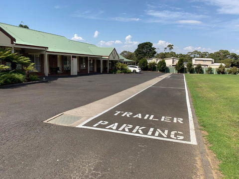 Arthur Phillip Motor Inn - Whitsundays Accommodation 4