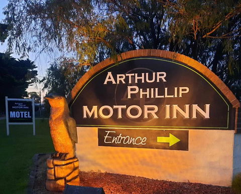 Arthur Phillip Motor Inn - Whitsundays Accommodation 0