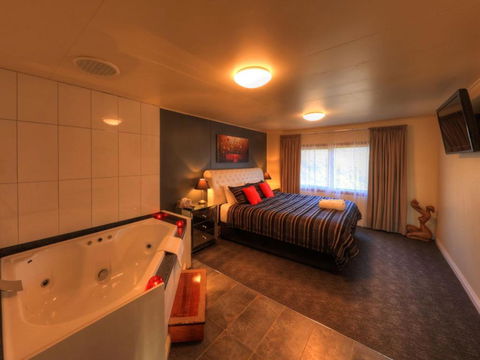 Arthur River Spa Cottage - Whitsundays Accommodation 4