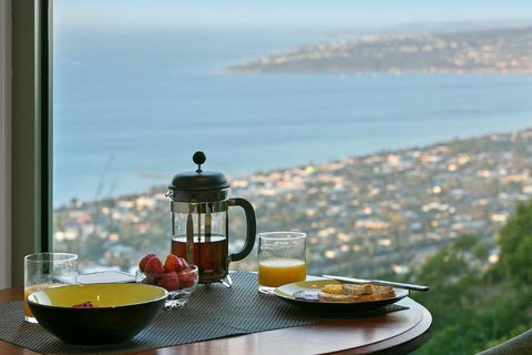 Arthurs Views - Whitsundays Accommodation 0
