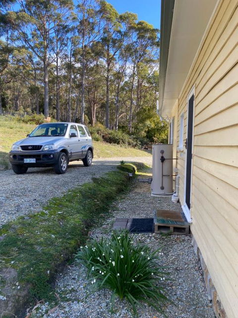 Aruma Cottage Bruny Island - Whitsundays Accommodation 3