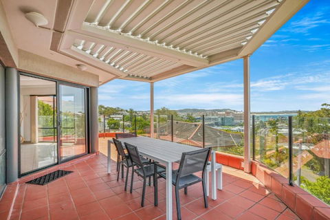 Ash Sienna - Whitsundays Accommodation 2