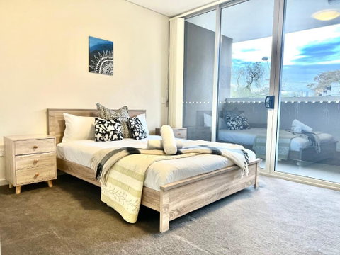 Ashfield 2 Br Apt Bus&Train Shop Parking - Whitsundays Accommodation 0