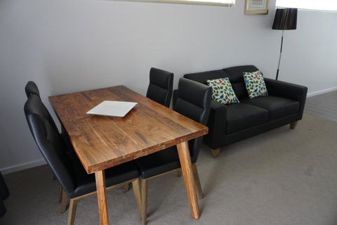 Ashmont Motel And Apartments - Whitsundays Accommodation 4