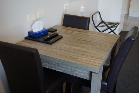Ashmont Motel And Apartments - Whitsundays Accommodation 2