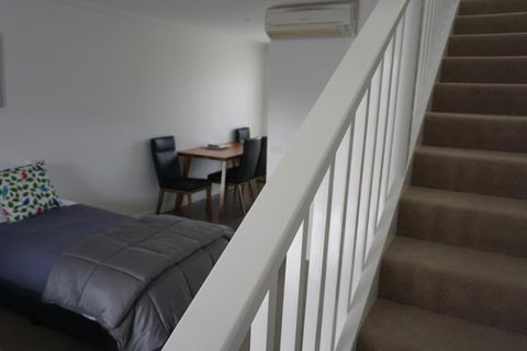 Ashmont Motel And Apartments - Whitsundays Accommodation 1