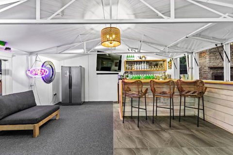 Aspendale Beach House - Whitsundays Accommodation 2