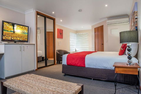Aspley Carsel Motor Inn - Whitsundays Accommodation 0