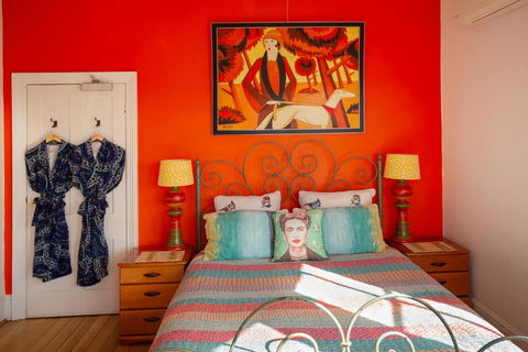 Assemblage Boutique Art B & B - Whitsundays Accommodation 3