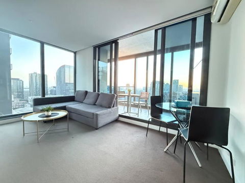 Astonishing 2B2B UpperWestSide Residence Opposite Southern Cross Station - Whitsundays Accommodation 0