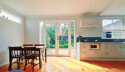 At College Avenue - Whitsundays Accommodation 2