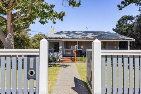 At Lila Rose Rye - Walk To Beach And Shops. - Whitsundays Accommodation 0