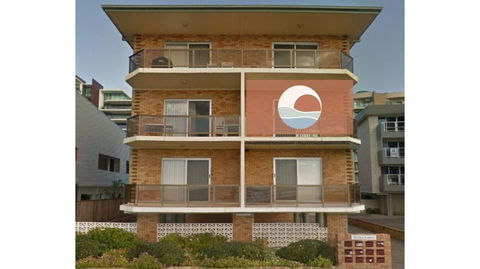 At The Beach, Debra Court Unit 5 - Whitsundays Accommodation 4
