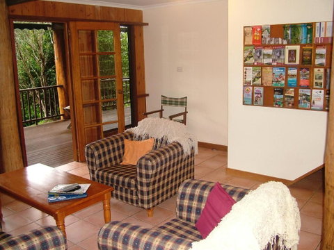 Atherton Blue Gum - Whitsundays Accommodation 3