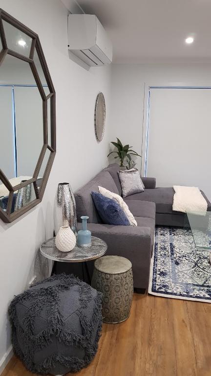 At Home Apartments - Whitsundays Accommodation 0