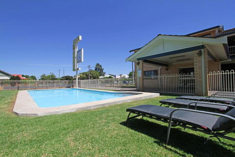 Atlas Motel - Whitsundays Accommodation 2