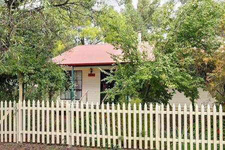 Auburn Hideaway - Whitsundays Accommodation 0