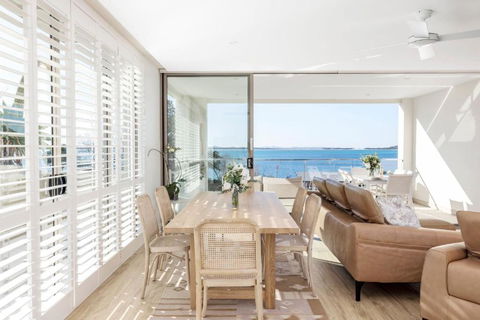 Aura 3 Spectacular Beachside Views - Whitsundays Accommodation 2