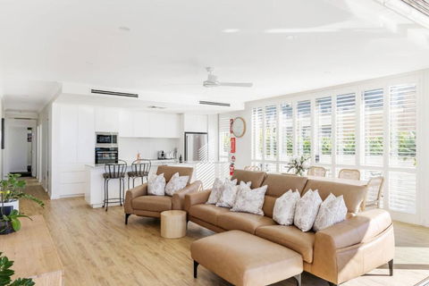 Aura 3 Spectacular Beachside Views - Whitsundays Accommodation 3