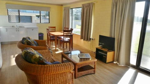 Aurora D - S, 2 - 13 Pacific Pde - Whitsundays Accommodation 3