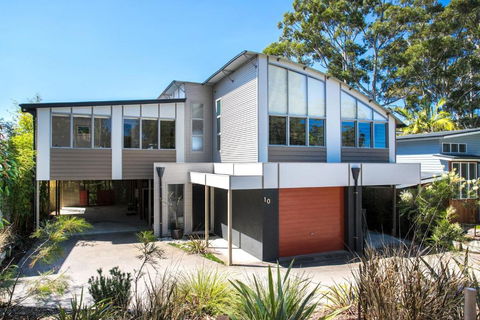 Aurora - Whitsundays Accommodation 0