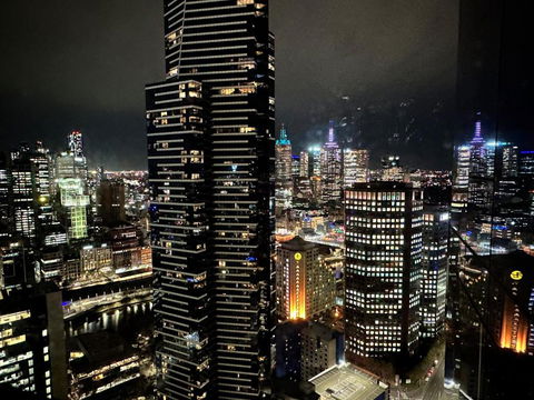 Aus108 - 1B1B With Breathtaking City Views - Whitsundays Accommodation 3