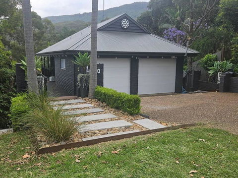 Austinmer Coastal Retreat - Whitsundays Accommodation 0