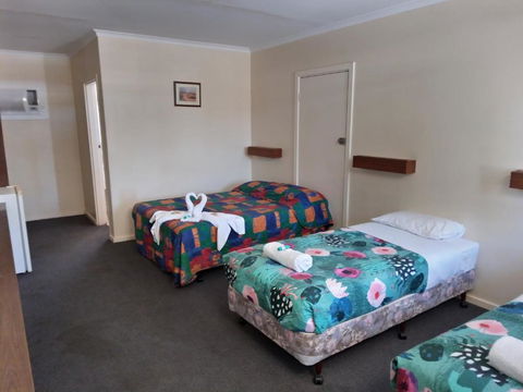 Austral Inn - Whitsundays Accommodation 2
