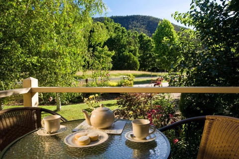 Autumn Abode Cottages - One - Whitsundays Accommodation 0
