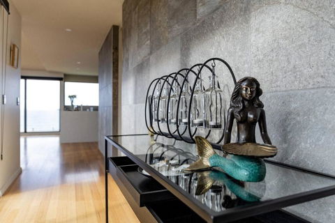 Ava - Luxe Oceanfront Beach House - Whitsundays Accommodation 1