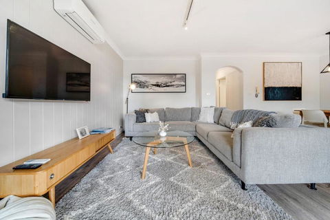 Avalanche 3 - 3BR Apartment L Central Location L Balcony L WiFi - Whitsundays Accommodation 1