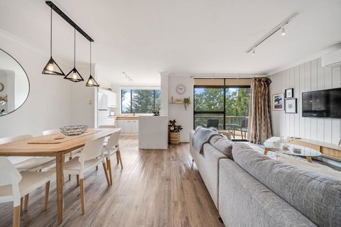 Avalanche 3 - 3BR Apartment L Central Location L Balcony L WiFi - Whitsundays Accommodation 0