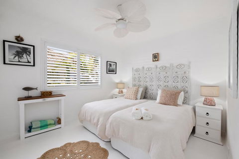 Avalon Beach Cottage, Private, 150m To The Beach! - Whitsundays Accommodation 3