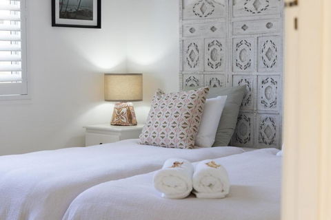 Avalon Beach Cottage, Private, 150m To The Beach! - Whitsundays Accommodation 4