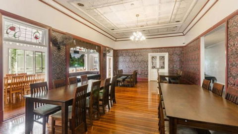 Avenues Xchange - Whitsundays Accommodation 1