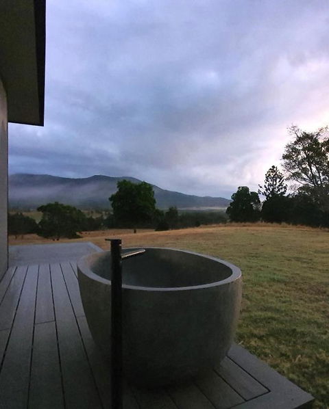 Avion Retreat - Whitsundays Accommodation 1